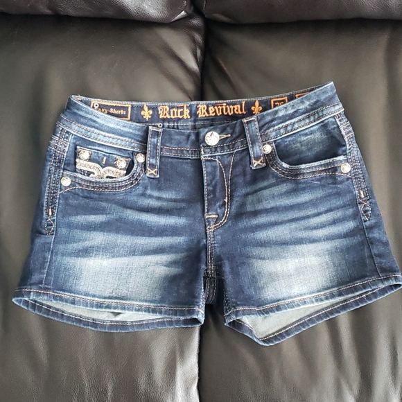 Rock Revival - Picture 2 of 5